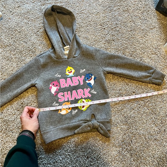 Doo! doo! doo! Like New Baby Shark Hoodie - 3T Cuteness! 🦈👧 - Picture 6 of 10